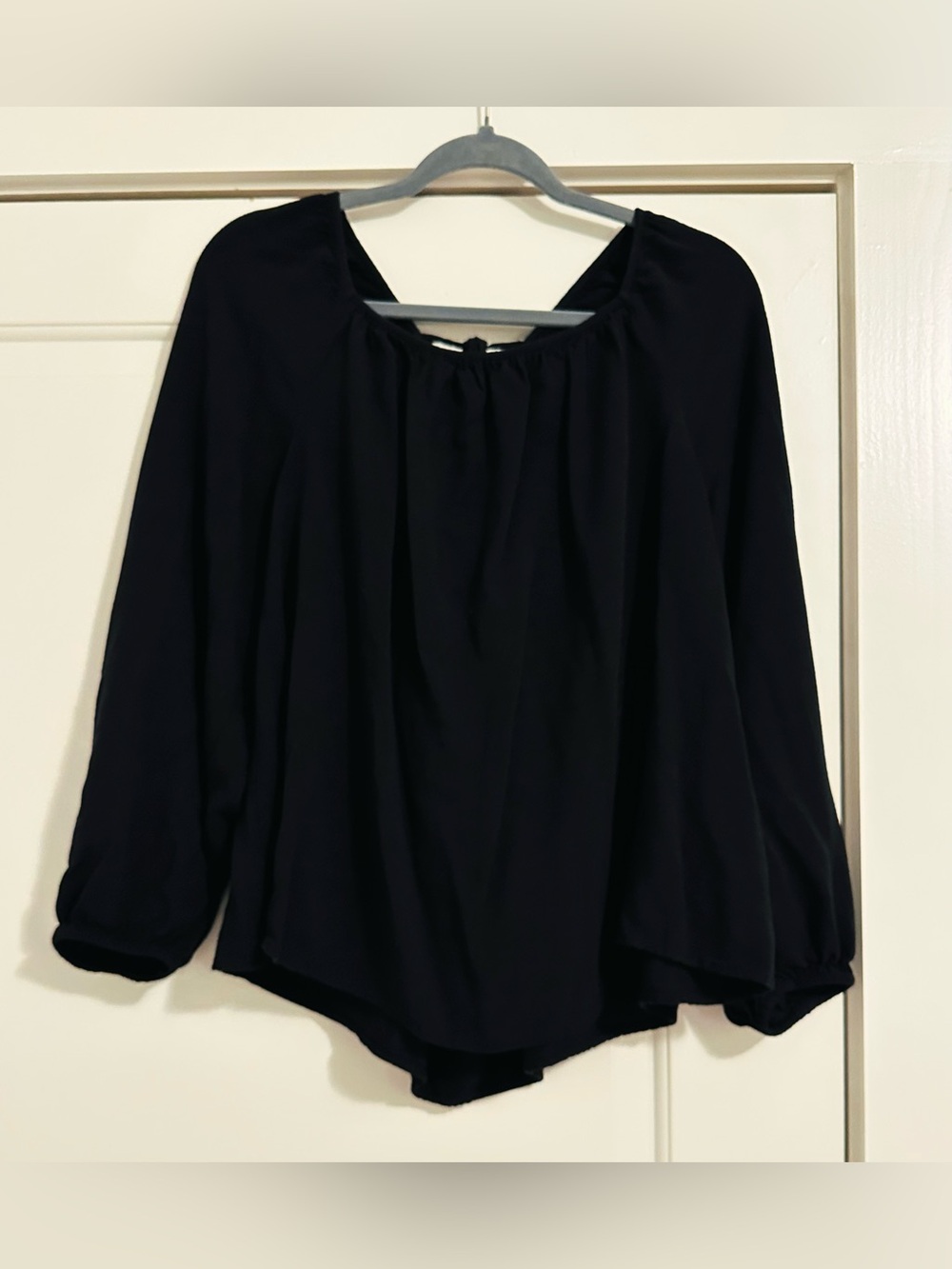 Ava & Viv Black Cutout Tie Back Long Sleeve Peasant Blouse